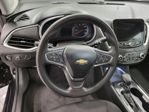 Used 2024 Chevrolet Malibu LT image 5