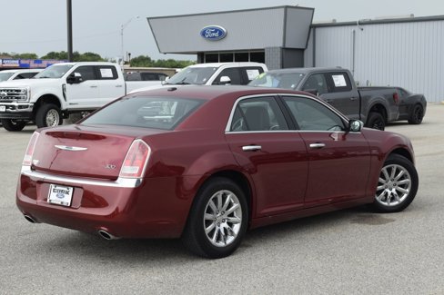 Used 2011 Chrysler 300 Limited image 11