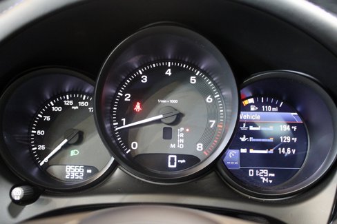 Certified 2024 Porsche Macan image 21