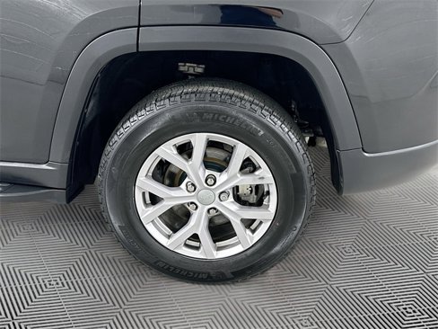 Certified 2022 Jeep Grand Cherokee Limited image 28