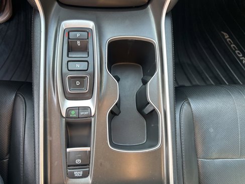 Used 2021 Honda Accord Touring image 27