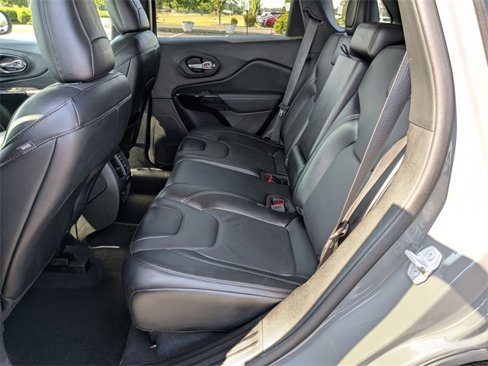 Used 2023 Jeep Cherokee Altitude Lux image 31