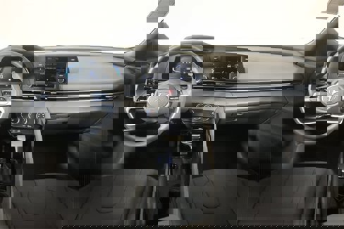 New 2025 Hyundai Elantra SE image 14