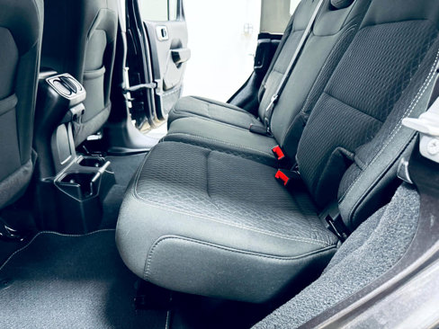 Used 2021 Jeep Wrangler Unlimited Sport image 33
