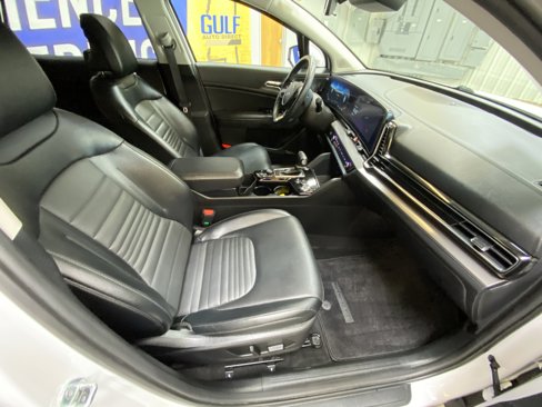 Used 2024 Kia Sportage SX image 26