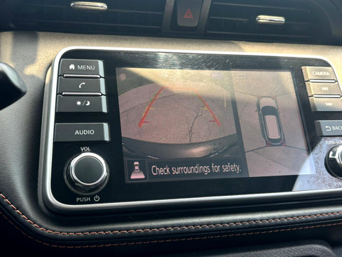 Used 2019 Nissan Kicks SR image 24