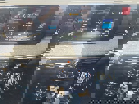 New 2025 Nissan Kicks SV w/ Charging Package image 12