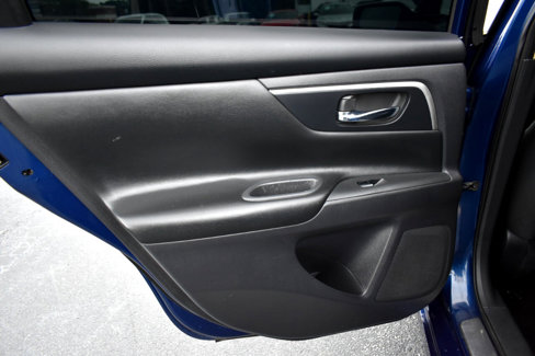 Used 2016 Nissan Altima 3.5 SR image 30