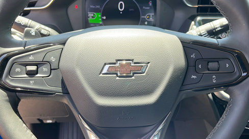 Used 2023 Chevrolet Bolt EUV LT w/ Comfort Package image 15