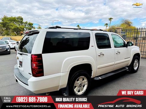 Used 2007 Chevrolet Suburban LT w/ LT Preferred Equipment Group image 6