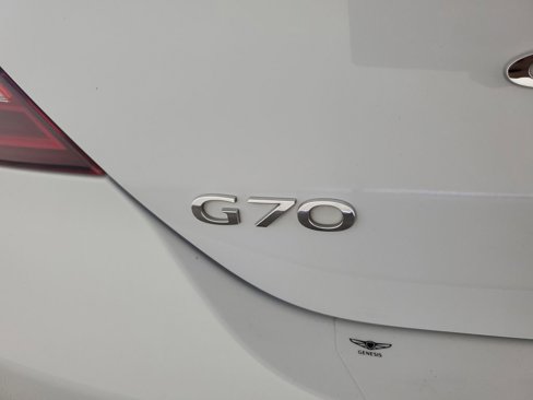 Used 2022 Genesis G70 3.3T w/ Sport Advanced Package image 32