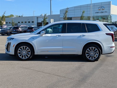 Used 2022 Cadillac XT6 Premium Luxury image 2