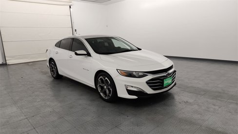 Used 2020 Chevrolet Malibu LT w/ Leather Package image 1