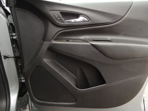 Used 2023 Chevrolet Equinox LT w/ LPO, Floor Liner Package image 38