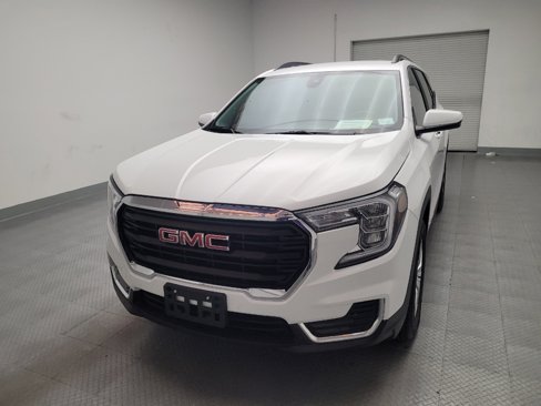 Used 2023 GMC Terrain SLE w/ Driver Convenience Package image 15