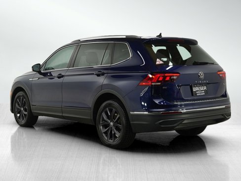 Used 2022 Volkswagen Tiguan SE image 3