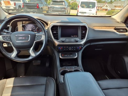 Used 2020 GMC Acadia Denali w/ Denali Ultimate Package image 12