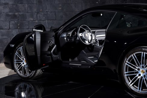 Used 2016 Porsche 911 Carrera Black Edition image 12