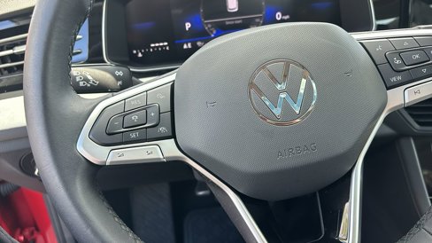 Used 2025 Volkswagen Jetta SE image 17