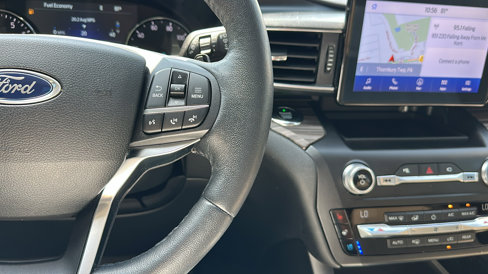 Used 2020 Ford Explorer Limited image 18