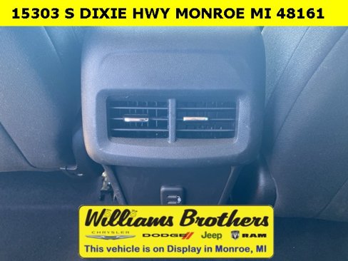 Used 2021 Chevrolet Equinox LS w/ LS Convenience Package image 25