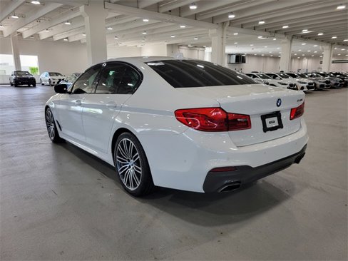 Used 2019 BMW 540i w/ M Sport Package image 11