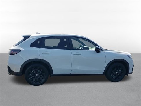 Used 2023 Honda HR-V Sport image 4