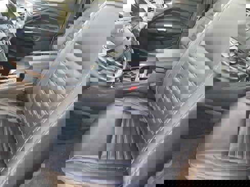 Used 2019 Ford Escape SEL image 9