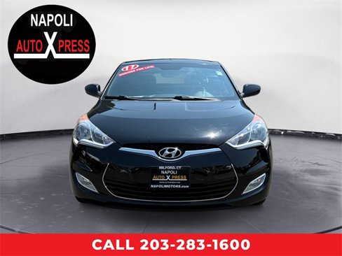 Used 2017 Hyundai Veloster Value Edition image 8