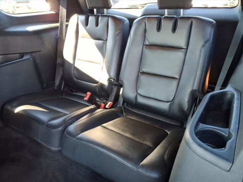 Used 2018 Ford Explorer XLT w/ Equipment Group 202A image 14