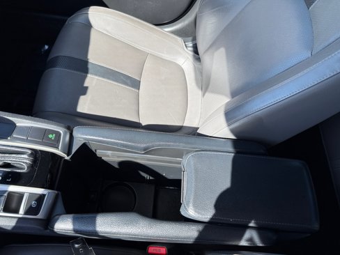 Used 2017 Honda Civic Touring image 14