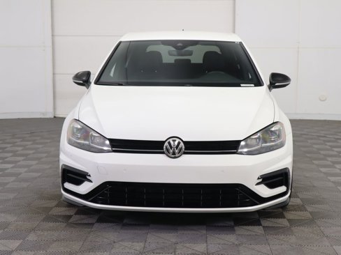 Used 2018 Volkswagen Golf R 4-Door image 2