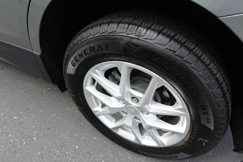 Used 2023 Chevrolet Equinox LS image 30