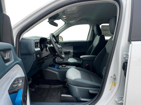 New 2025 Ford Maverick XLT image 8