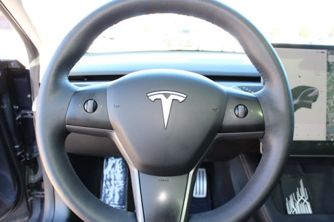 Used 2021 Tesla Model 3 Performance image 37