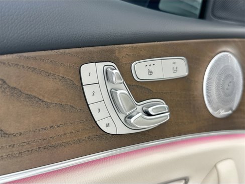 Used 2020 Mercedes-Benz E 350 4MATIC Sedan image 12