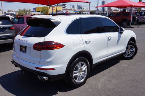 Used 2016 Porsche Cayenne image 6
