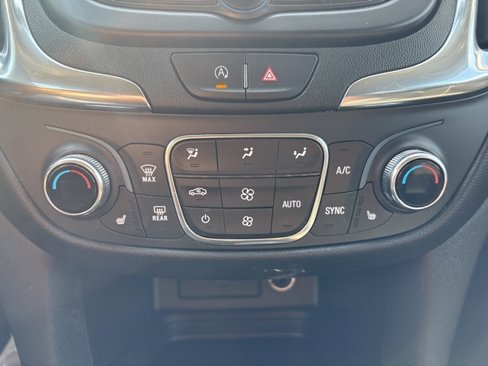 Used 2022 Chevrolet Equinox LT image 25