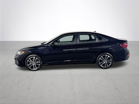 Certified 2024 Volkswagen Jetta Sport image 10