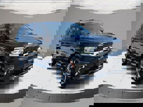 Used 2021 Dodge Durango SXT image 2