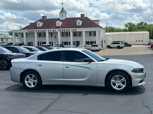 Used 2023 Dodge Charger SXT image 4