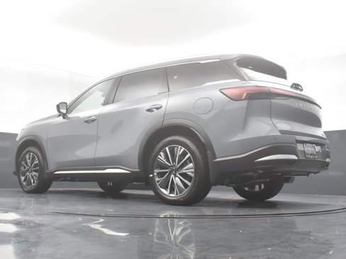 New 2026 INFINITI QX60 Luxe w/ Family Package image 33