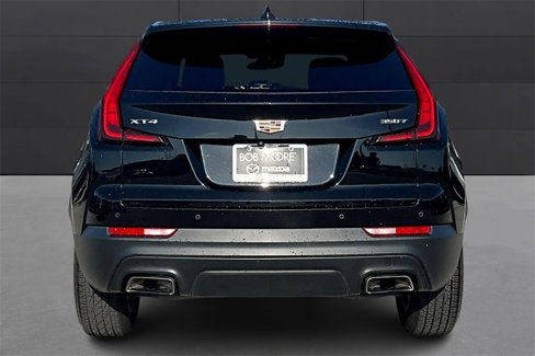 Used 2020 Cadillac XT4 Luxury w/ Cold Weather Package image 4