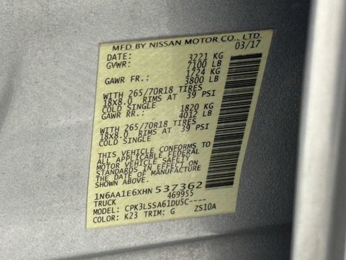 Used 2017 Nissan Titan SV image 26