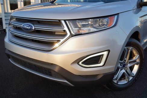 Used 2017 Ford Edge Titanium w/ Technology Package image 25