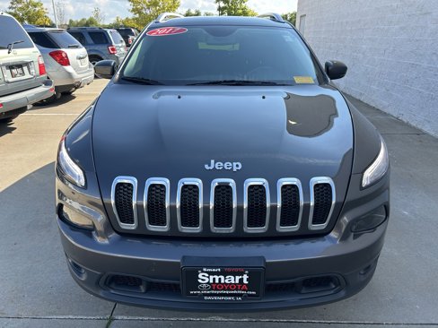 Used 2017 Jeep Cherokee Latitude w/ Safety/Convenience Group image 2