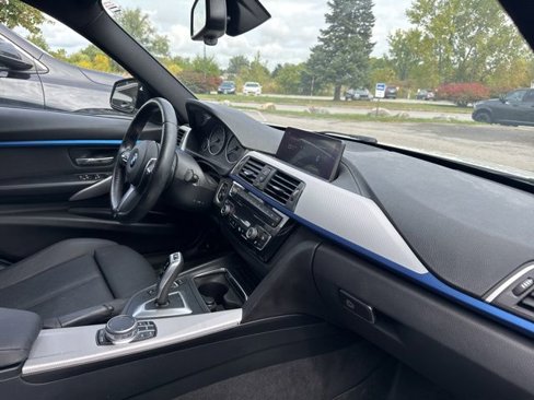 Used 2018 BMW 330i xDrive Sedan image 10