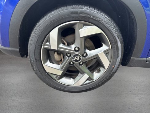 Used 2022 Hyundai Venue SEL w/ Cargo Package image 12
