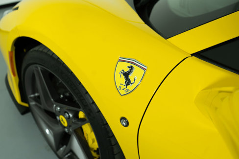 Certified 2021 Ferrari F8 Tributo image 13