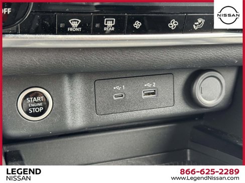 Used 2023 Nissan Rogue SV image 26
